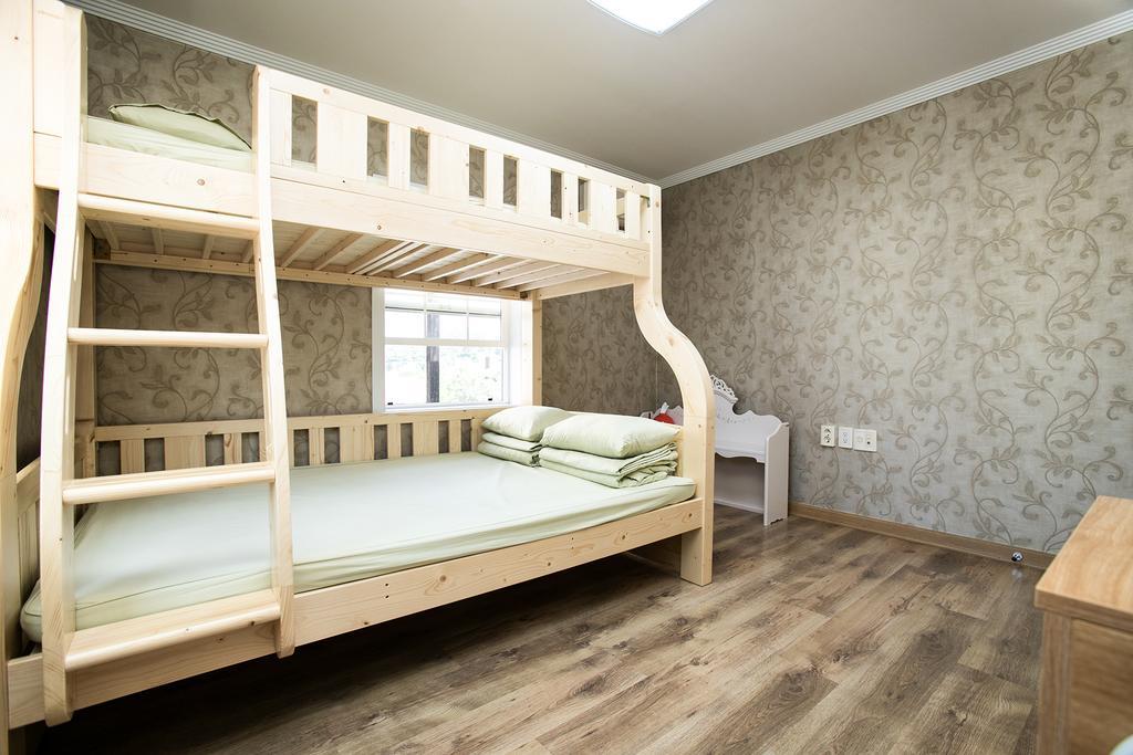 Gangneung Wow Guesthouse Kültér fotó